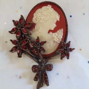 Cameo With Ruby Rhinestones or Crystal Flowers And Bow Pinback Brooch